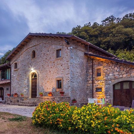 Longi Agriturismo Il Vignale מראה חיצוני תמונה