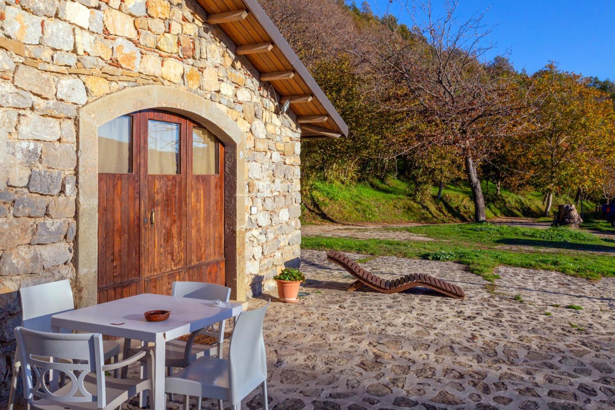 Longi Agriturismo Il Vignale מראה חיצוני תמונה