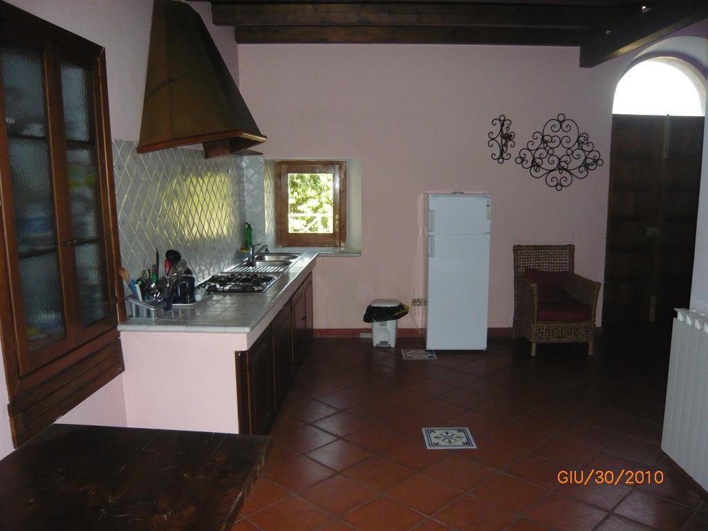 Longi Agriturismo Il Vignale מראה חיצוני תמונה