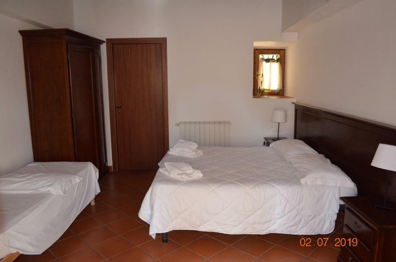 Longi Agriturismo Il Vignale מראה חיצוני תמונה